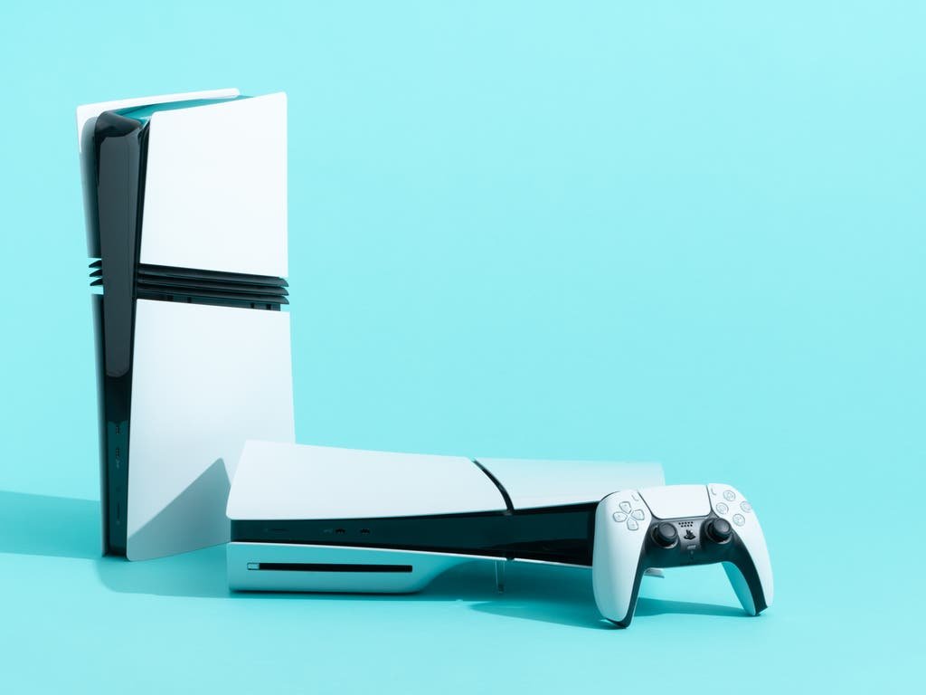 Retailers Warn PS5 and Xbox Series Demand Could Outstrip Supply Ahead of GTA VI